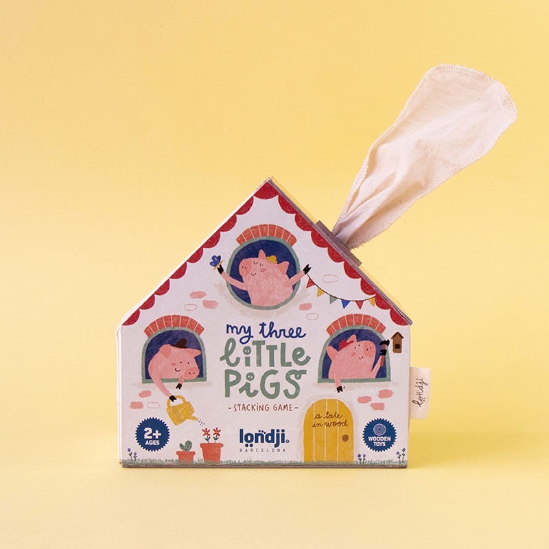 wooden toy of the 3 little pigs